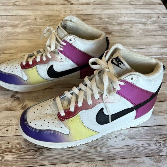 NIKE Dunk High Women’s 9 Summit White Black Red FD0802-100 Shoes Trainers - Picture 4 of 15